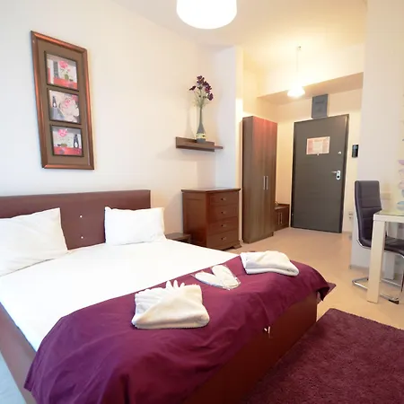 Aparthotel Uptown 3*