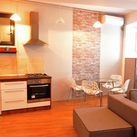 Aparthotel Uptown 3*