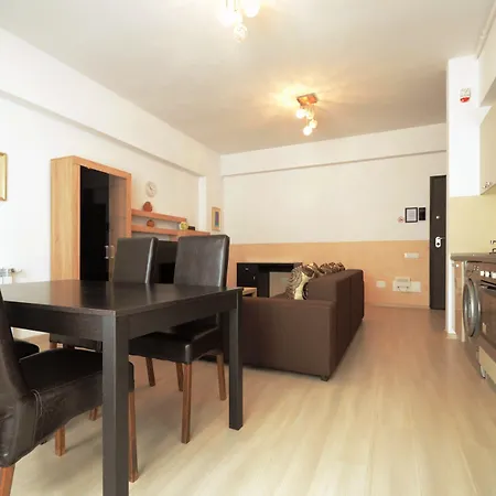 アパートホテル Uptown