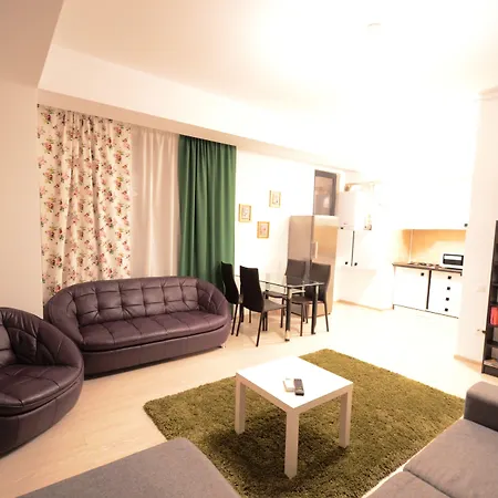 Uptown Aparthotel