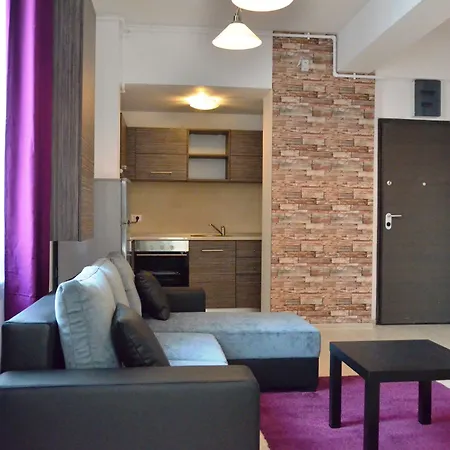 Uptown アパートホテル 3*