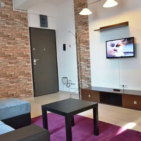 Uptown Aparthotel 3*