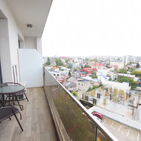 Uptown Aparthotel