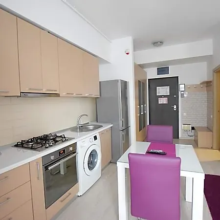 Aparthotel Uptown 3*