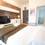 Apartahotel Uptown 3*