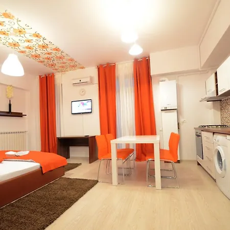 Uptown Aparthotel