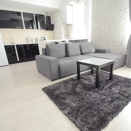 Uptown Aparthotel 3*