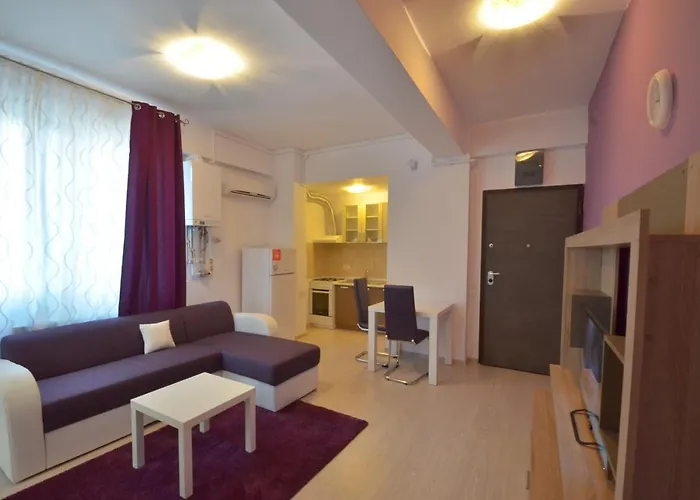 Uptown Apartahotel 3*